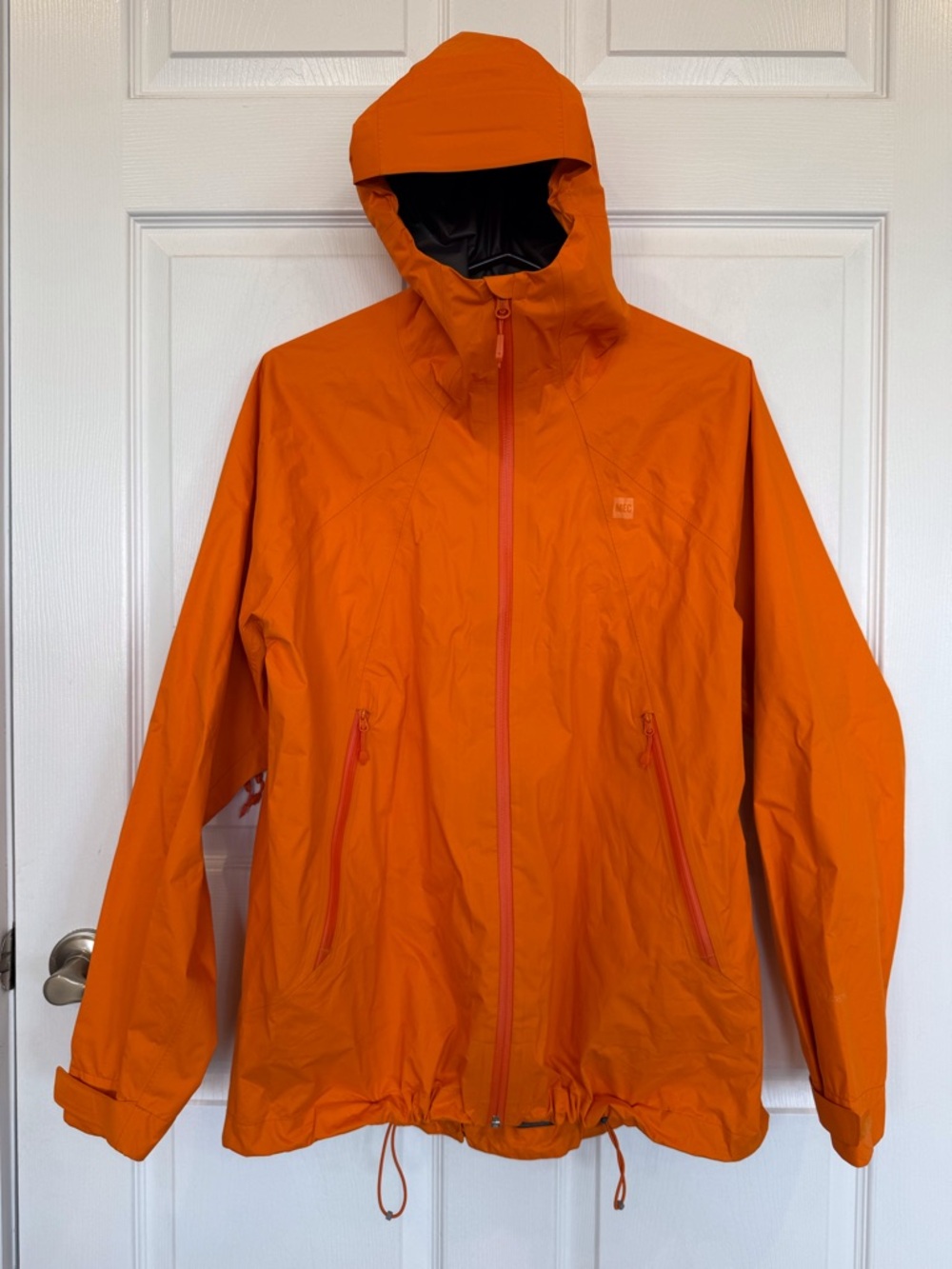 MEC Gore-Tex waterproof shell jacket taped seams Recco Ski Snowboard